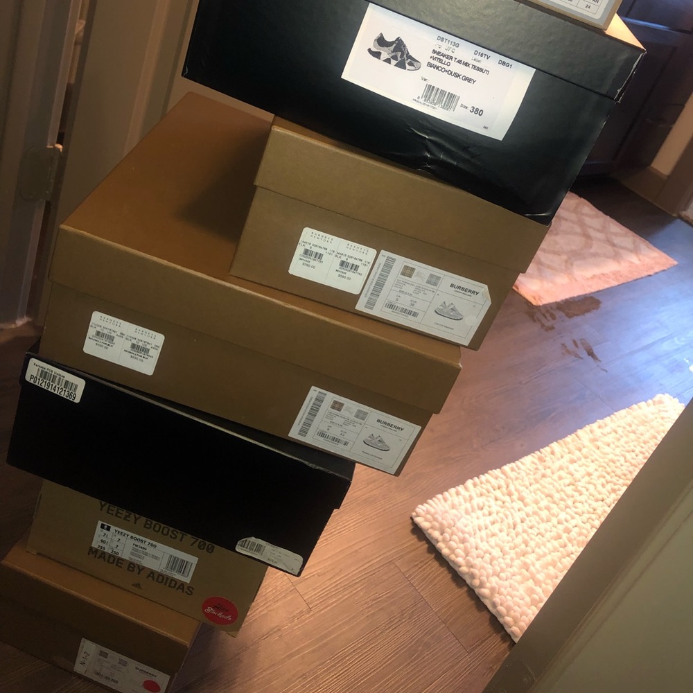 Women’s shoes